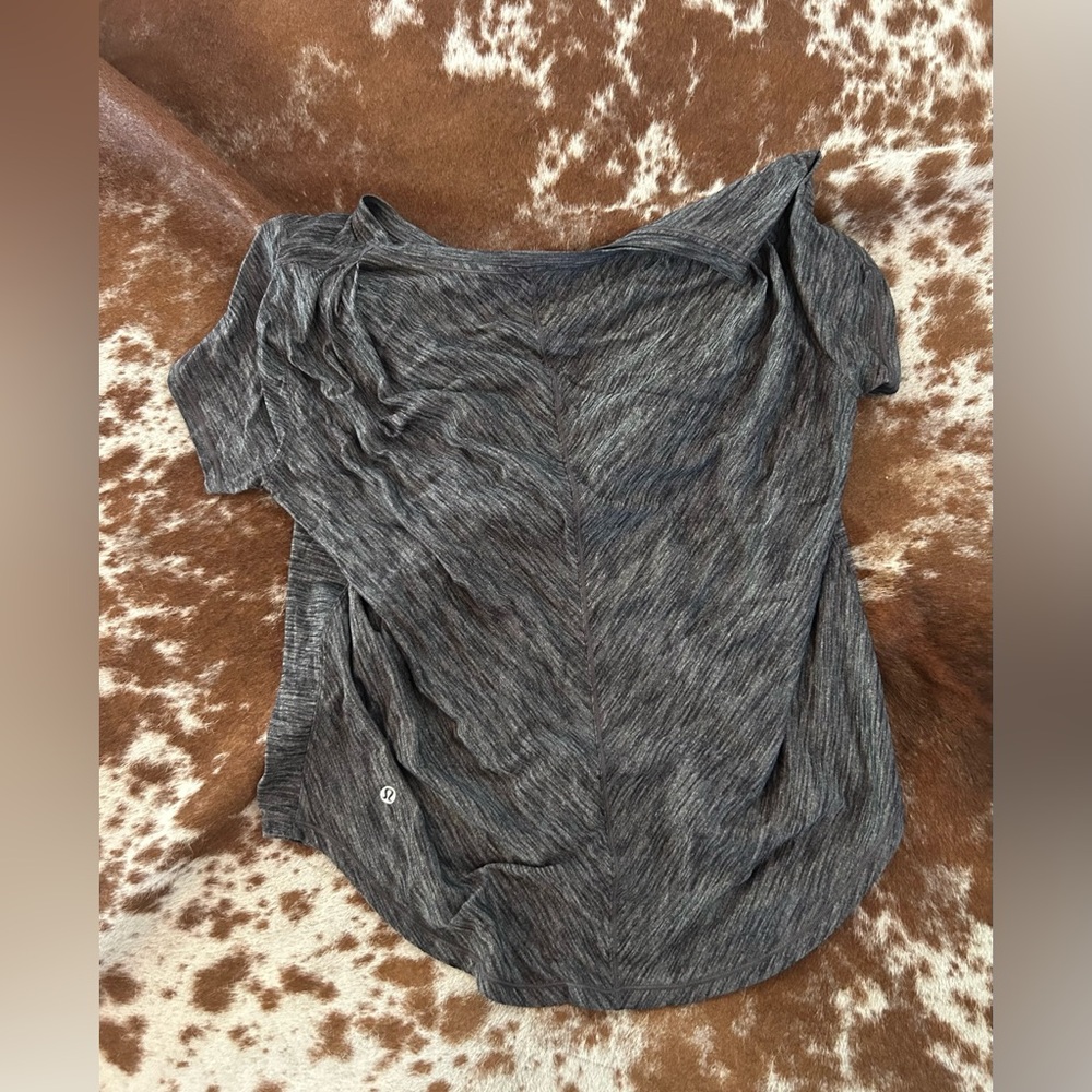 Lululemon Tee - Picture 2 of 3